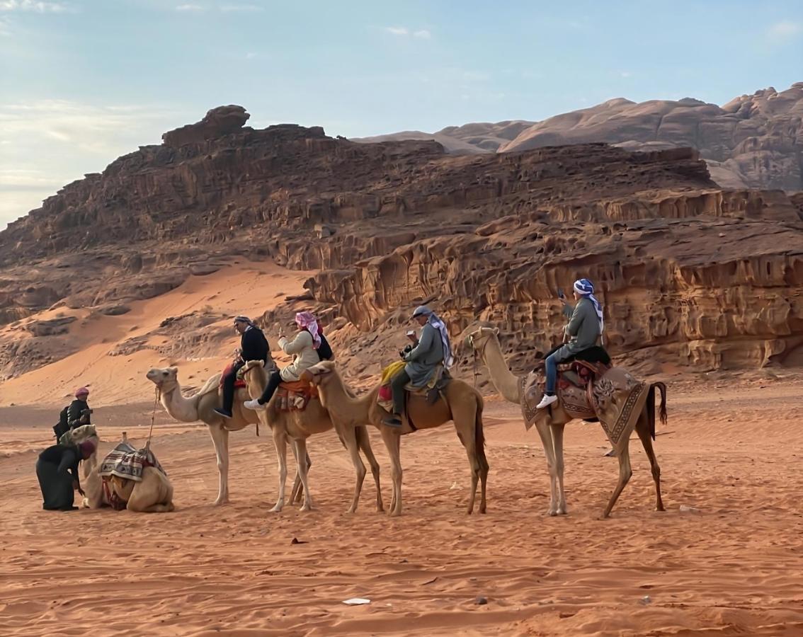 Отель مخيم جبل بردى Jabal Burdah Camp Вади-Рам Экстерьер фото